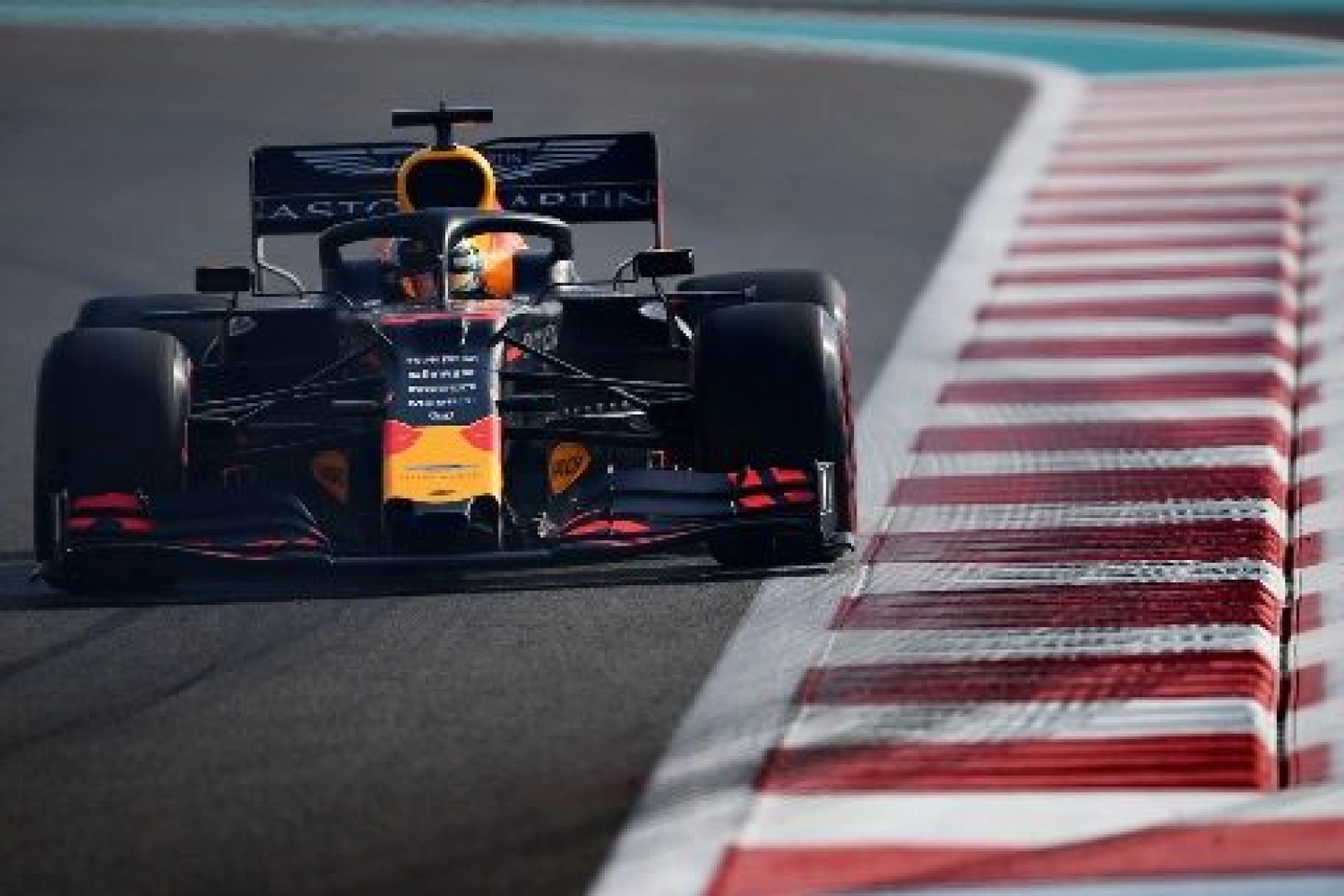 Abu Dhabi – Free Practice 3: Verstappen Impresses Before Qualifying