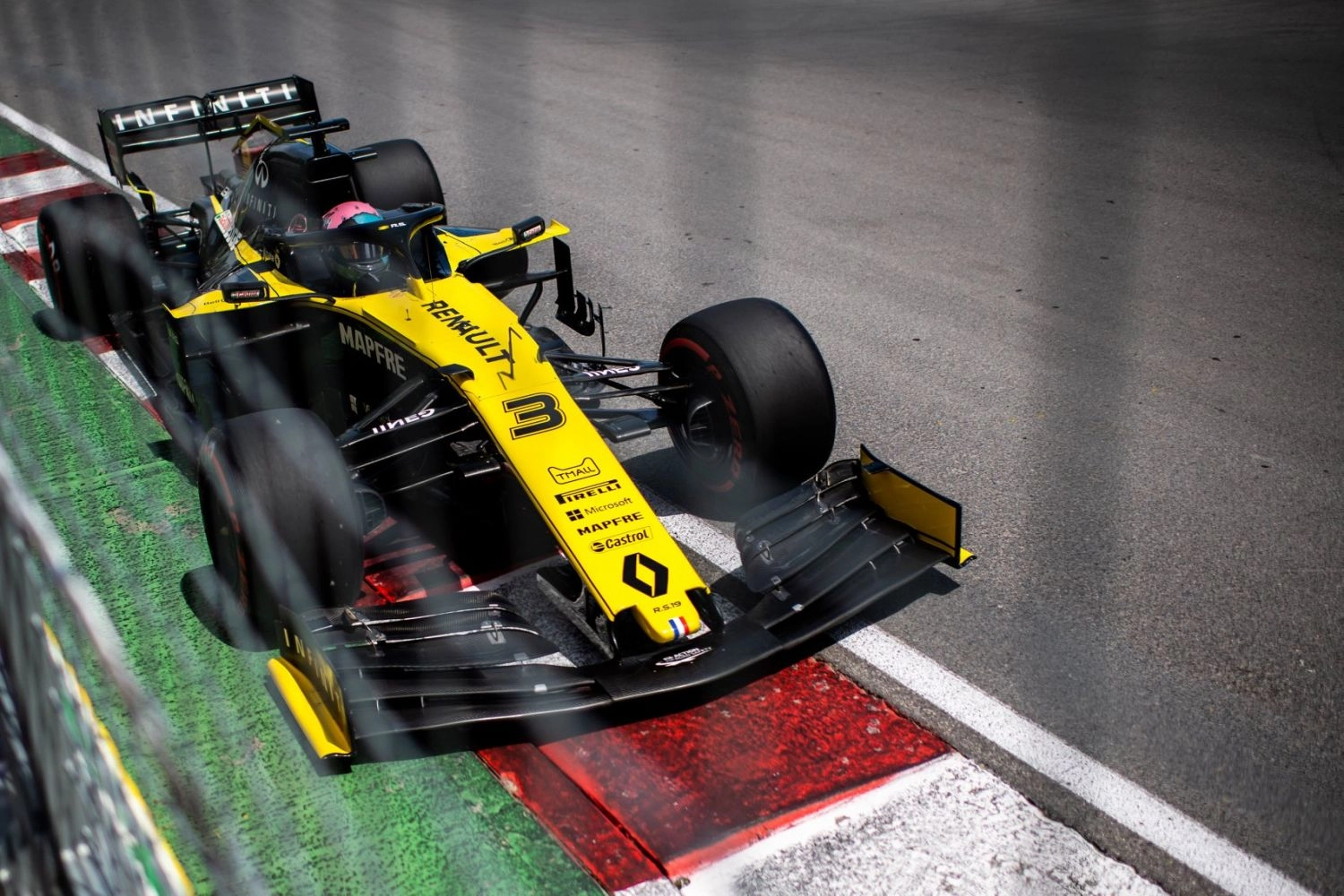 Official: Nick Chester Leaves Renault