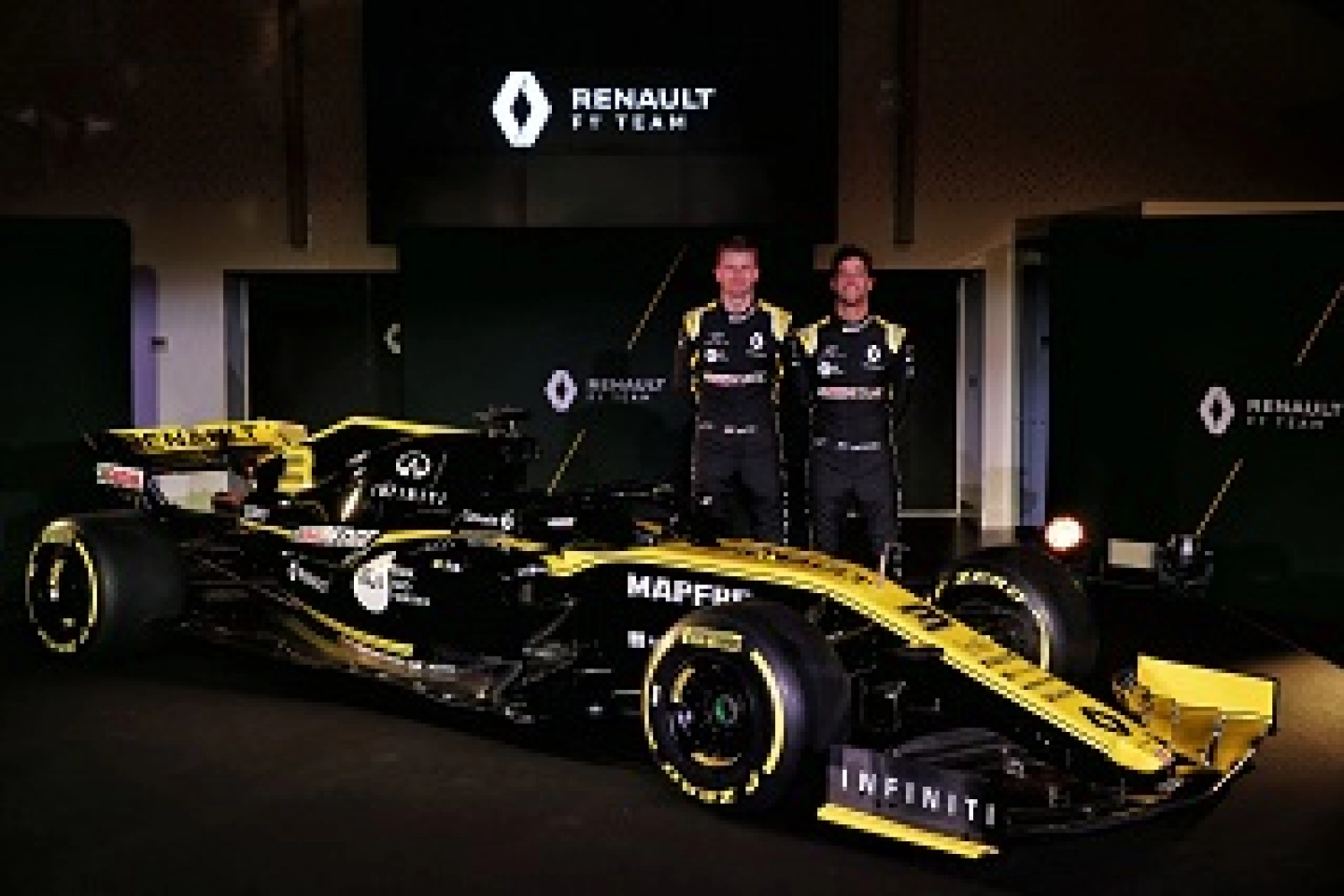 Official: Renault unveils its new livery