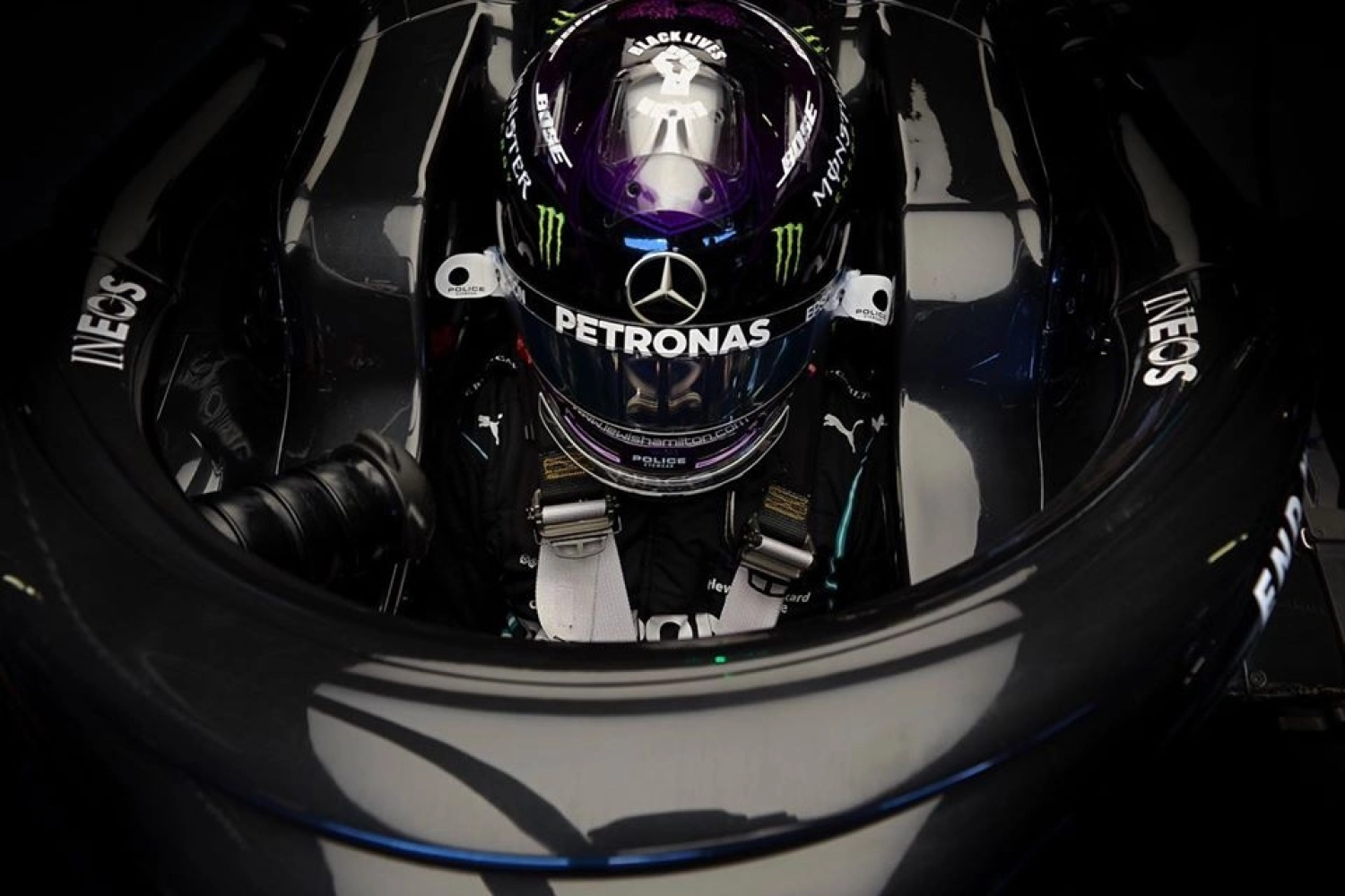 Styria – Qualifications: in the rain, Hamilton takes a commanding pole position ahead of Verstappen and Sainz… Ocon 5th!