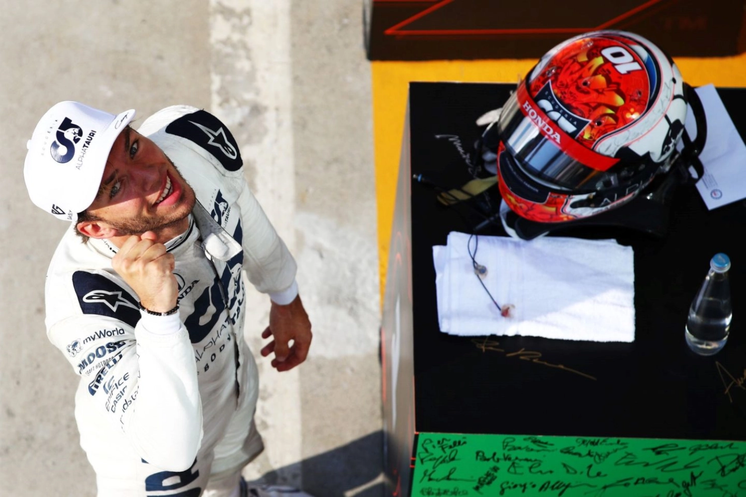 Official: Pierre Gasly stays with AlphaTauri