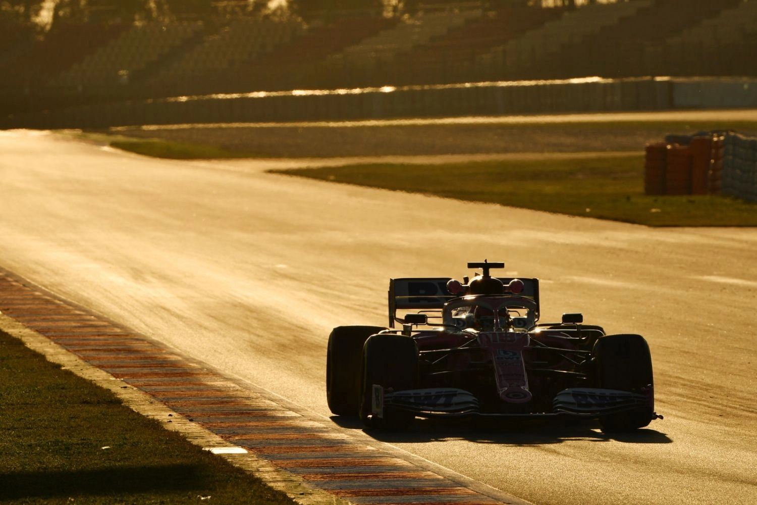 Between 15 and 18 races, end of season postponed