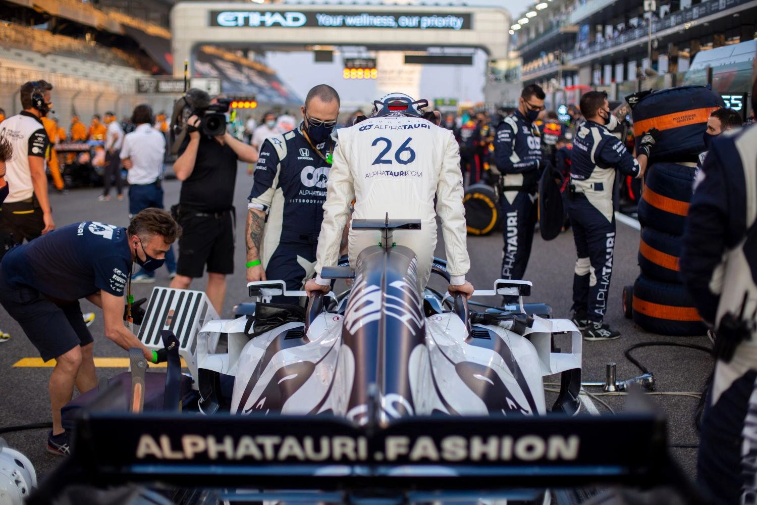 Kvyat bounces back as a reserve at Alpine