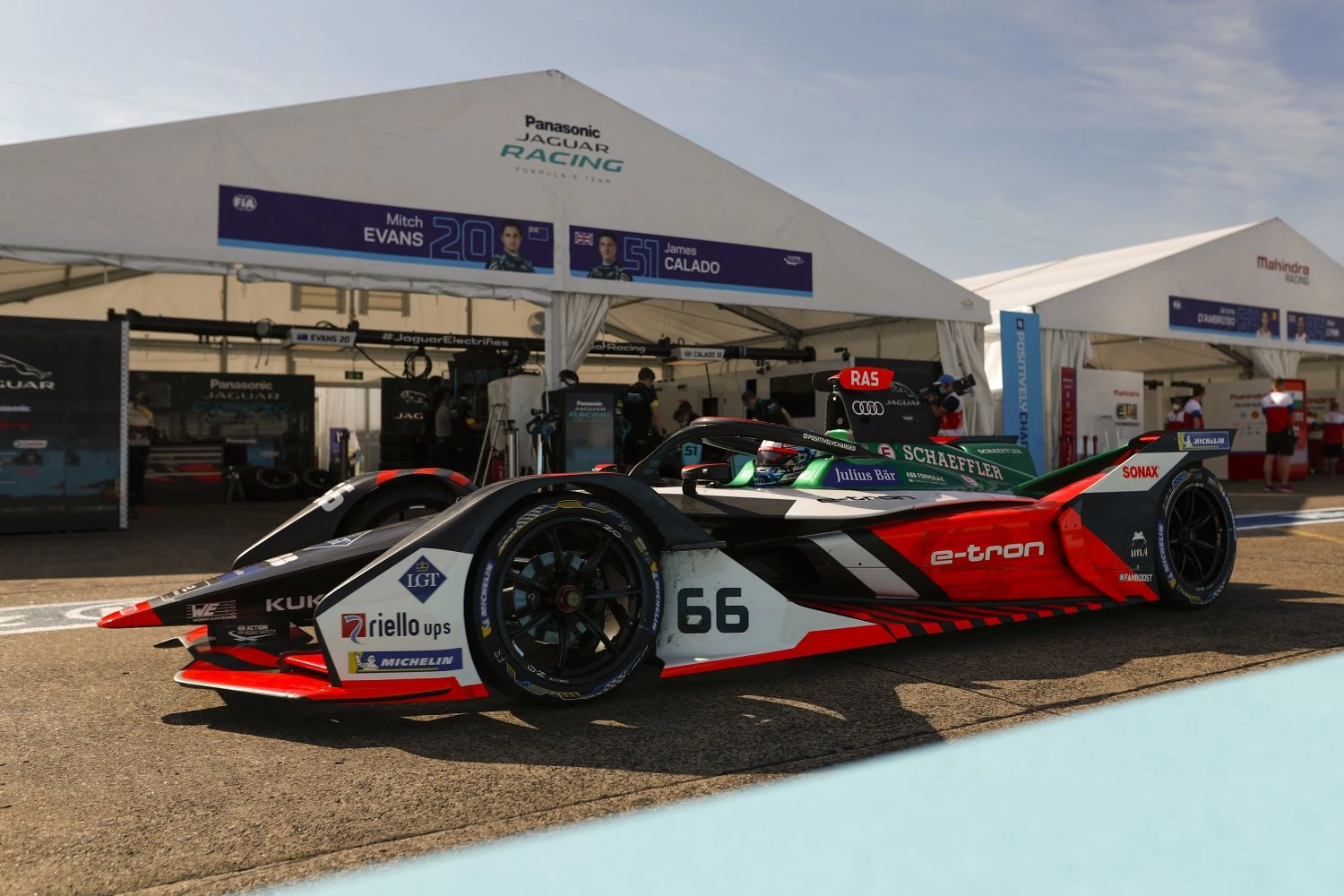 Sporting regulations: grandstand or fast lane?