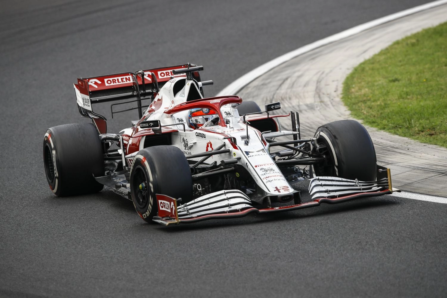 A problem with the lights on the locking between Räikkönen and Mazepin