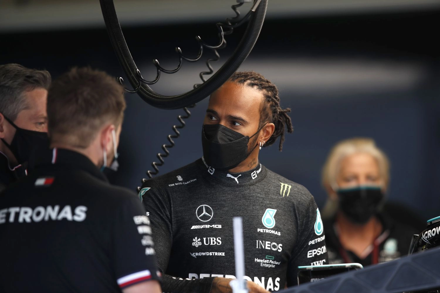 Turkish Grand Prix – Free Practice 1: Lewis Hamilton takes the lead, but will be penalized on the grid on Sunday