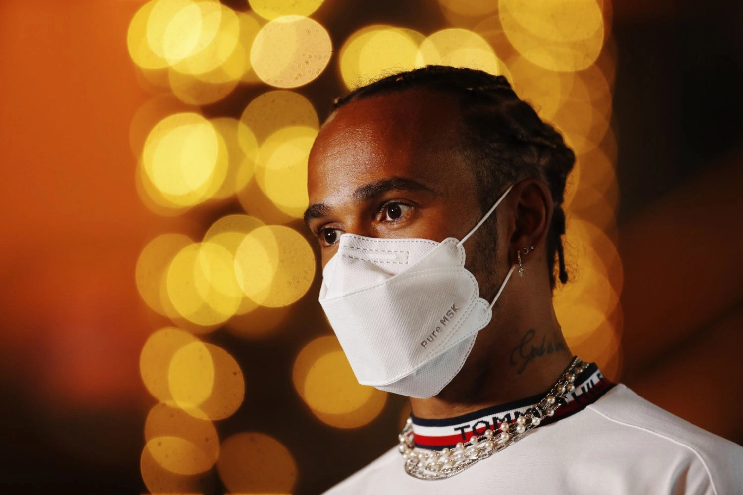 Lewis Hamilton regrets having criticized Mercedes on the radio