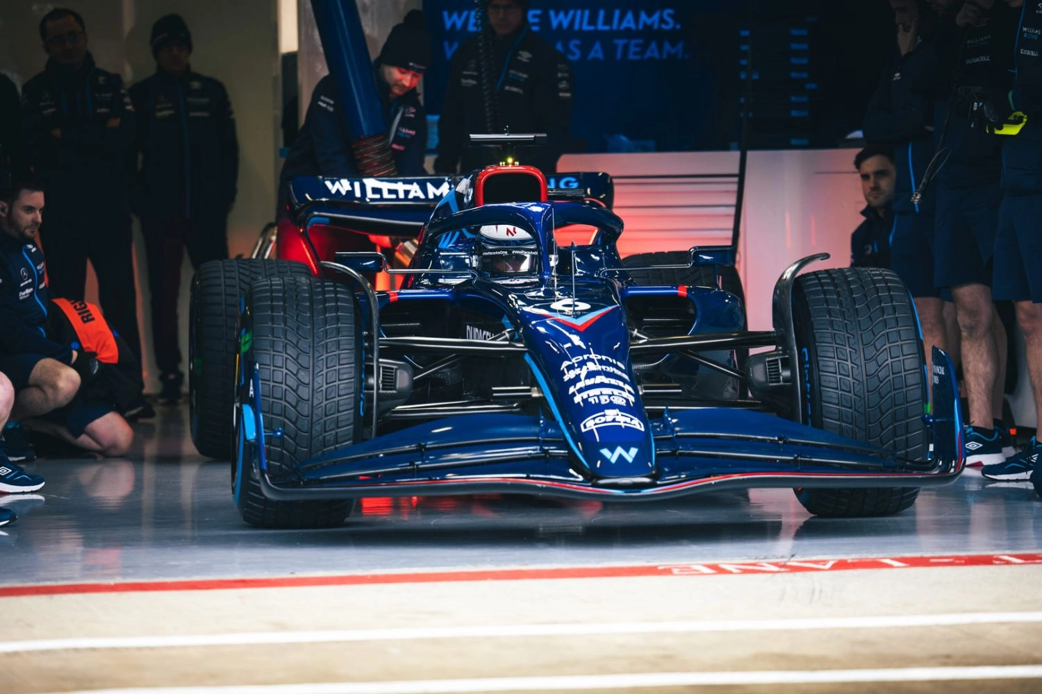 The Williams FW44 already on track shows its true pace!