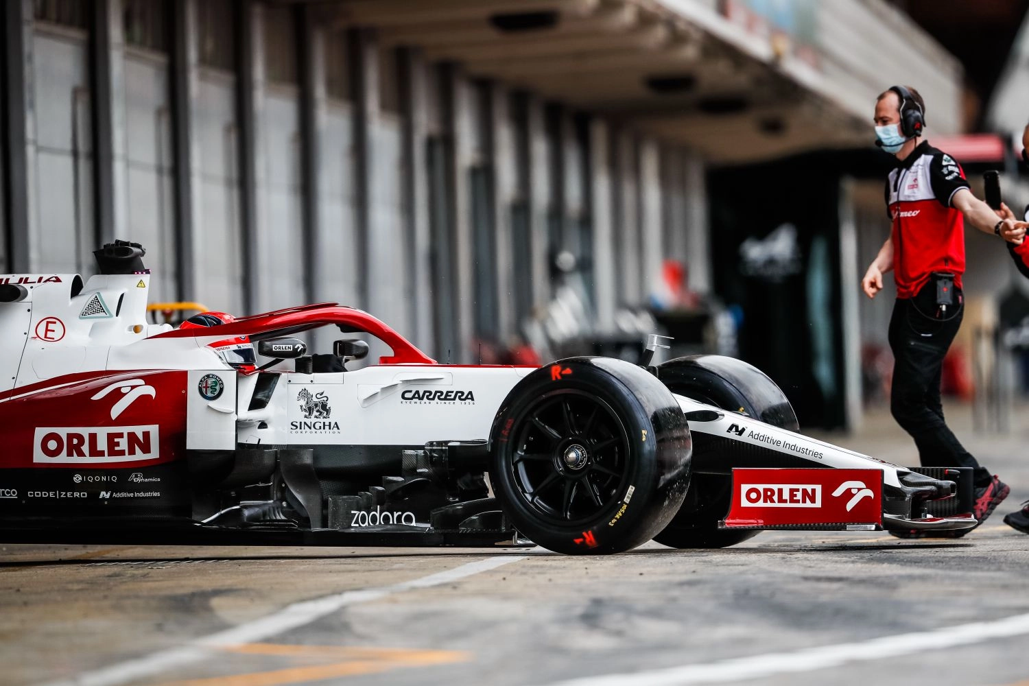 Alfa Romeo signs two new sponsors