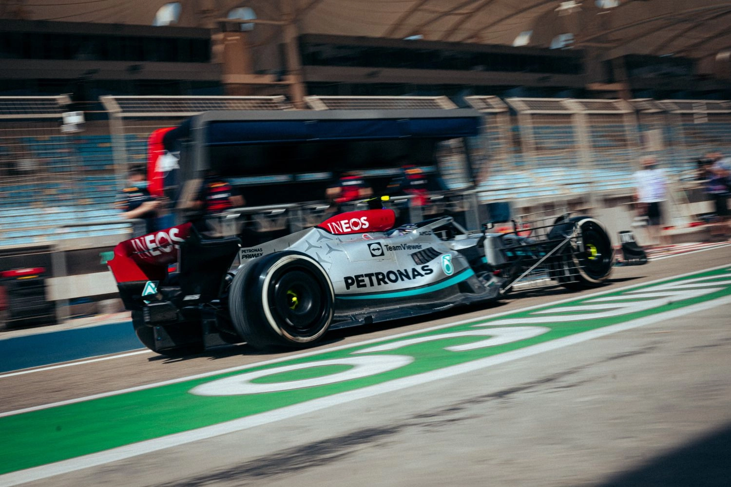 The Mercedes comes speeding in with almost invisible side skirts in Bahrain