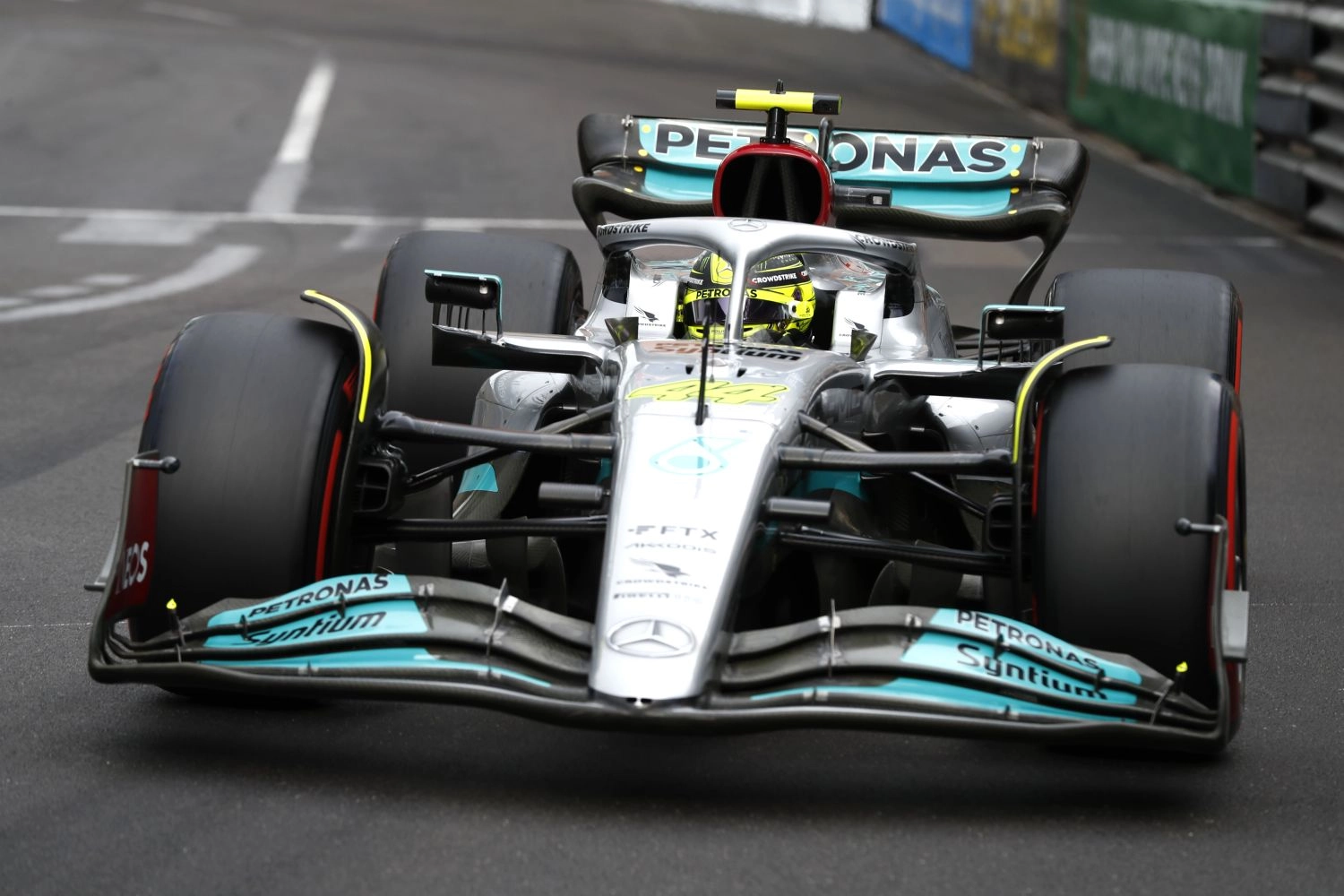 Hamilton hopes that Mercedes will be better in Baku