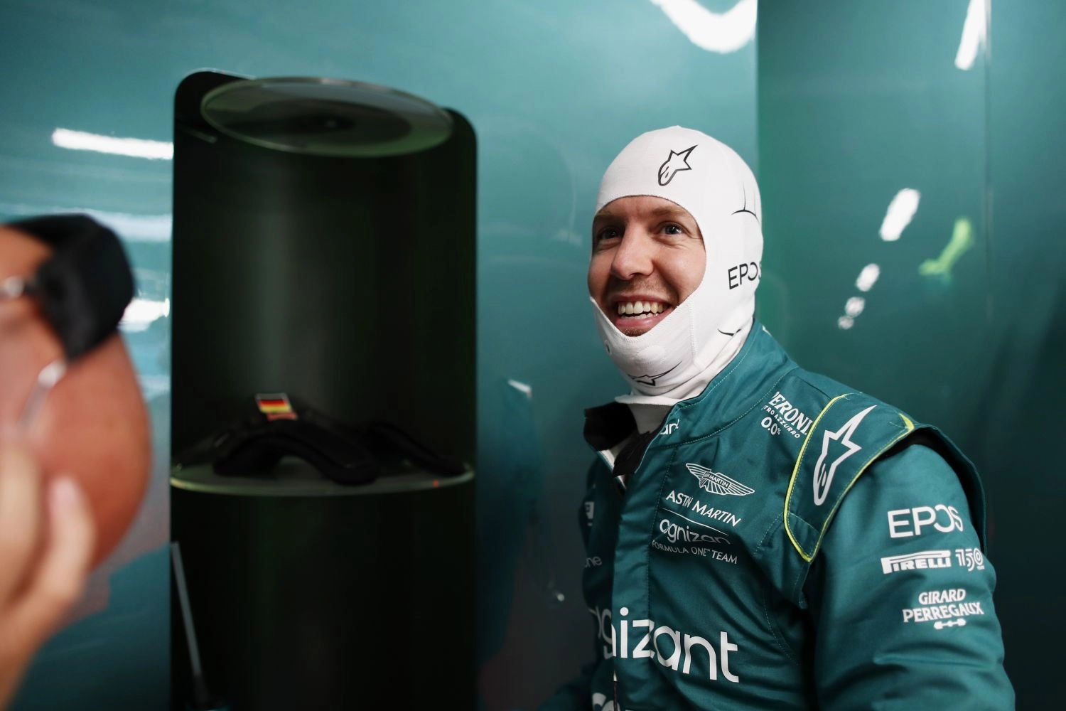 Vettel’s t-shirt is annoying Canadian leaders