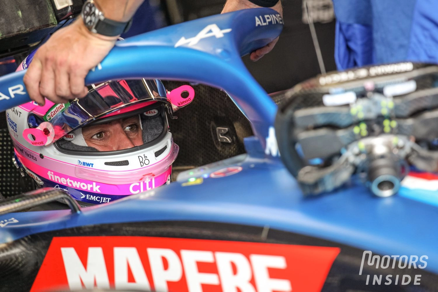 Is Alonso’s age a hindrance to his contract extension at Alpine?