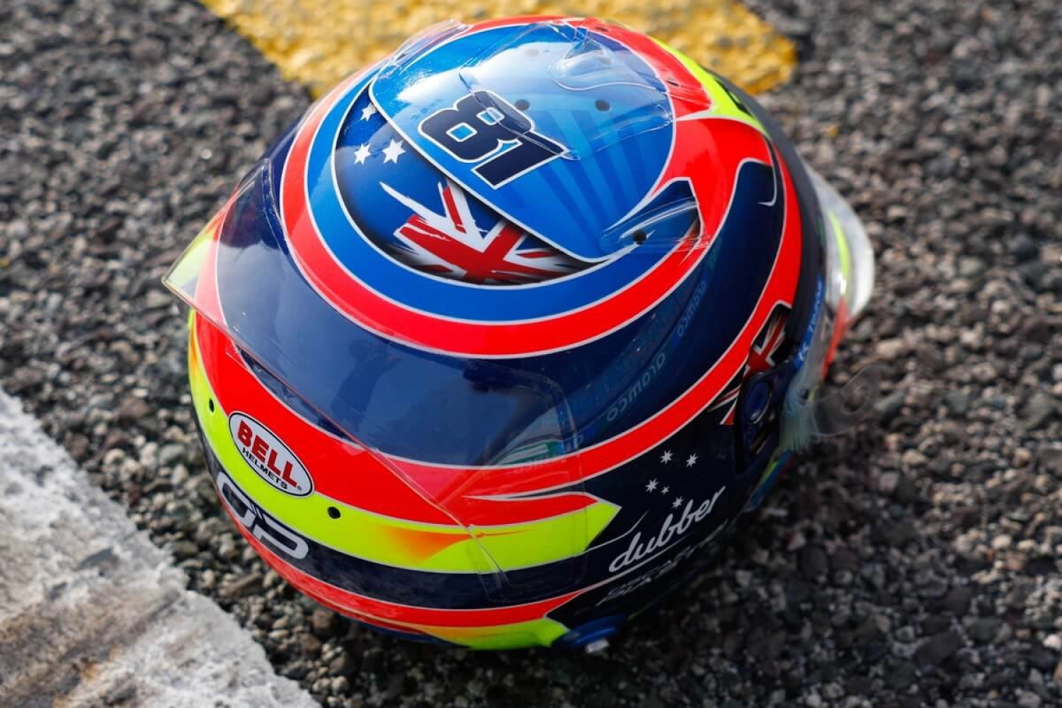 Oscar Piastri reveals his helmet for his first F1 season