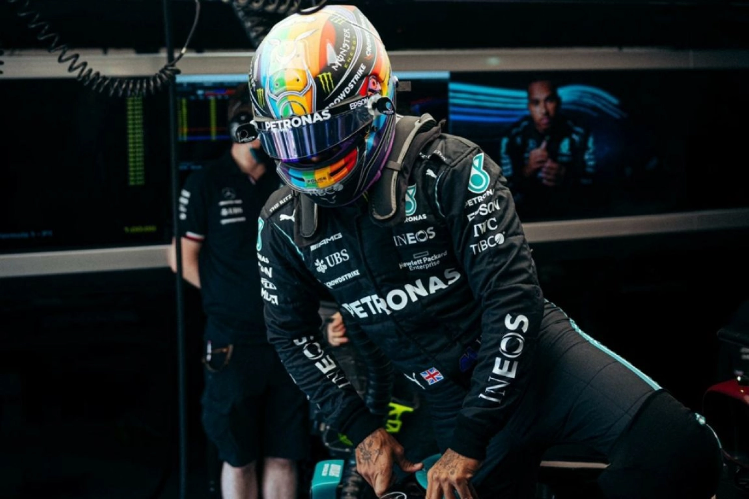 Lewis Hamilton will wear a rainbow helmet for the Miami GP