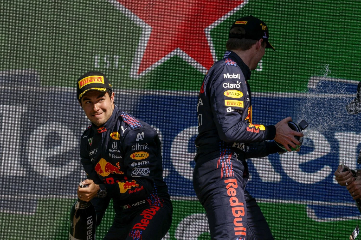 Verstappen and Pérez are free to fight on the track