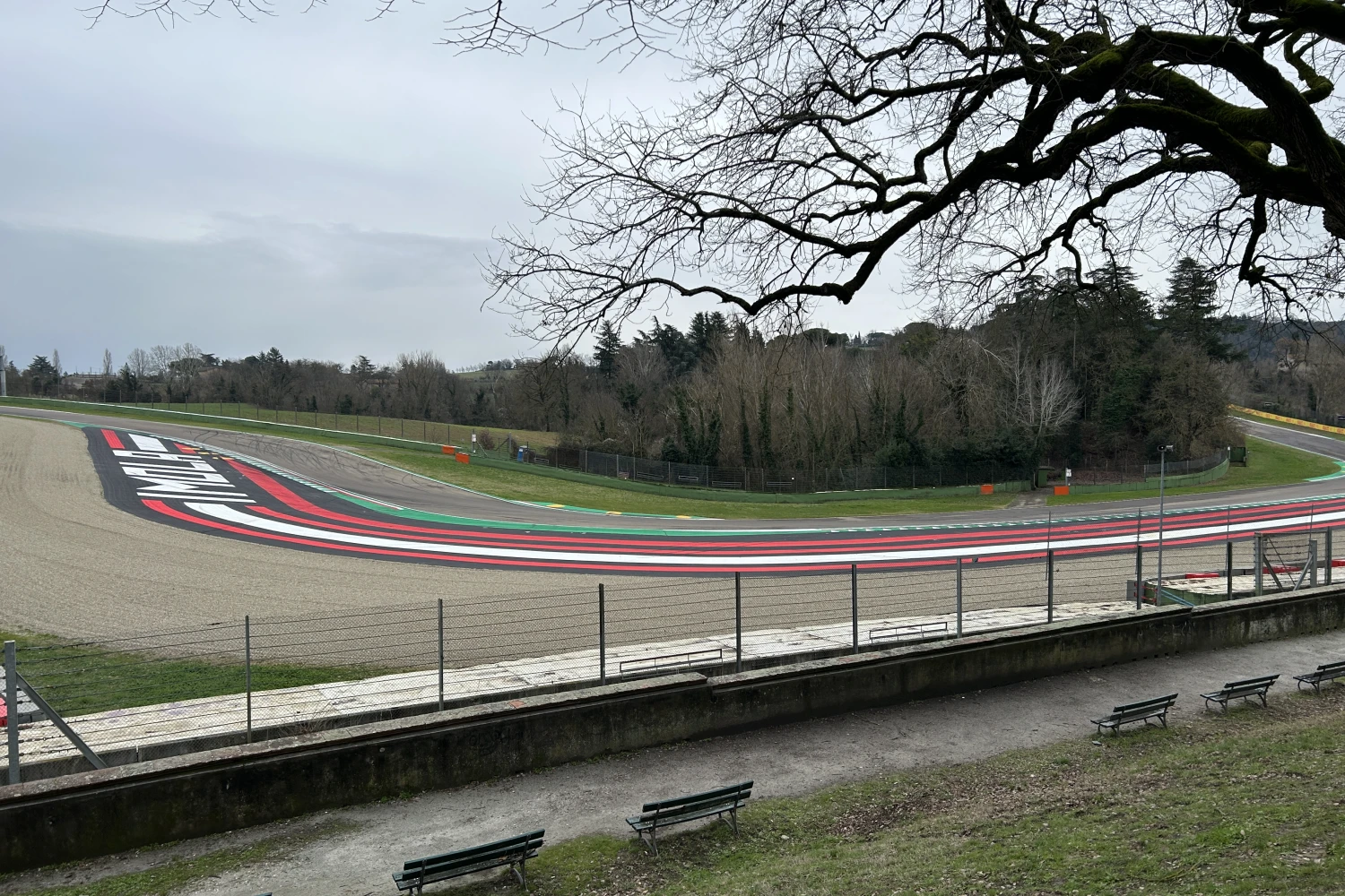 The Imola circuit evacuated due to flooding