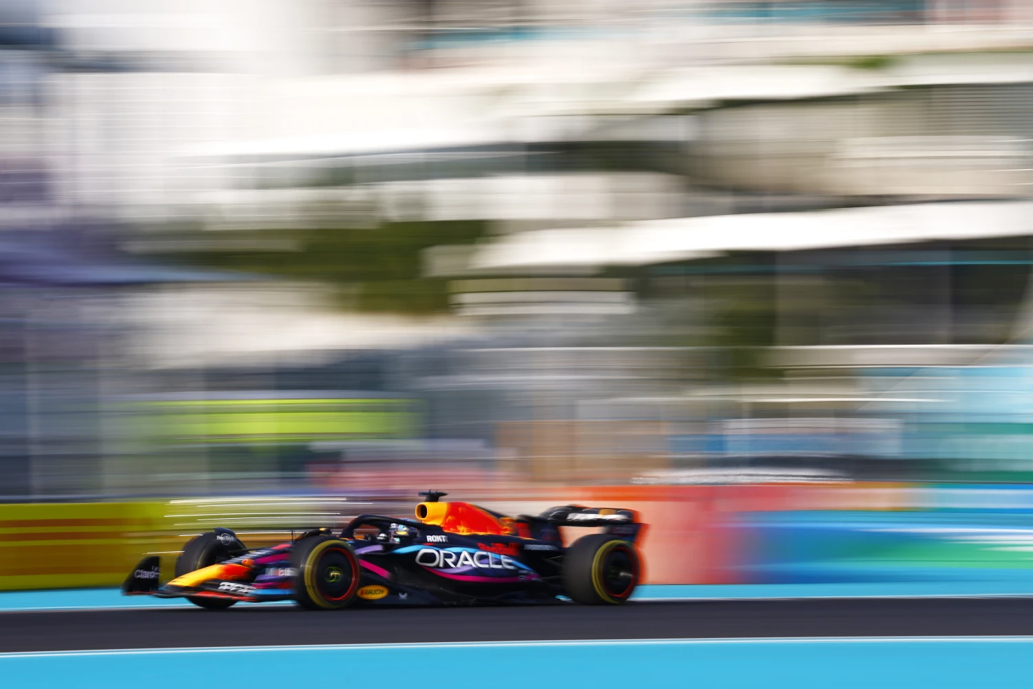 Miami Grand Prix – Free Practice 2: Verstappen in the lead, the circuit record widely beaten