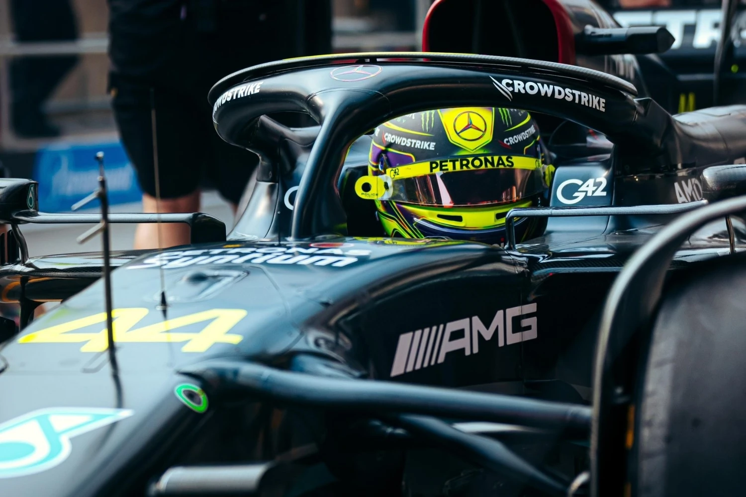 Hamilton wishes for a “super tight” battle at the top of the rankings