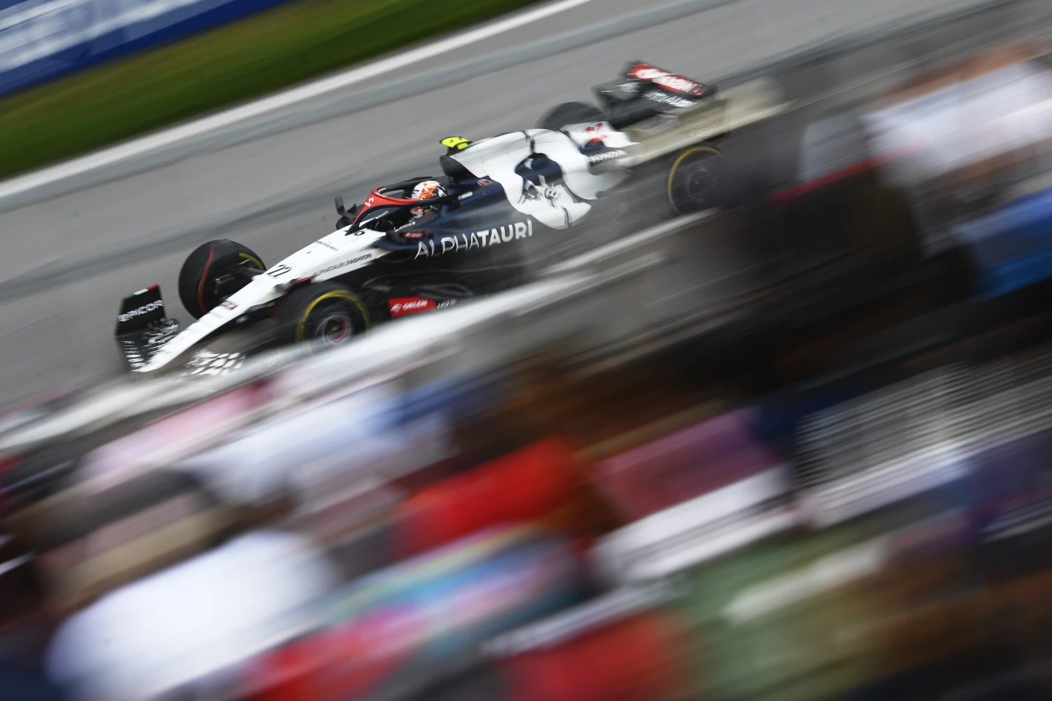 Two speeding drivers in Canada