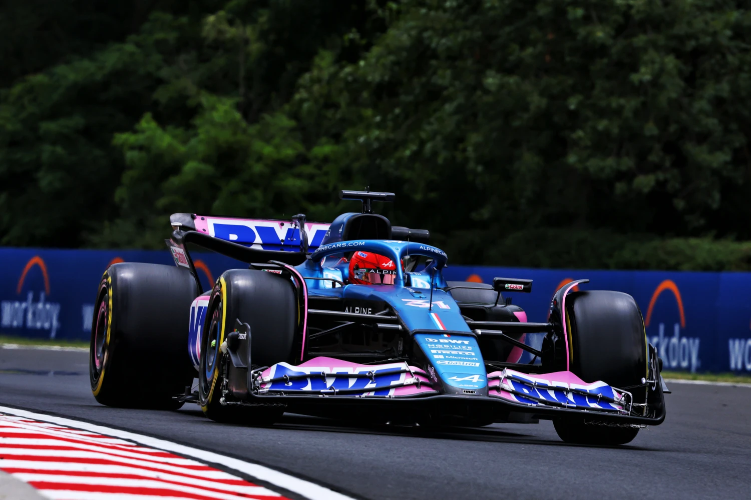 Double abandonment right from the start for Alpine in Hungary