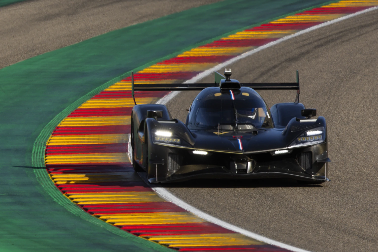 Alpine in test with the A424 in Aragon