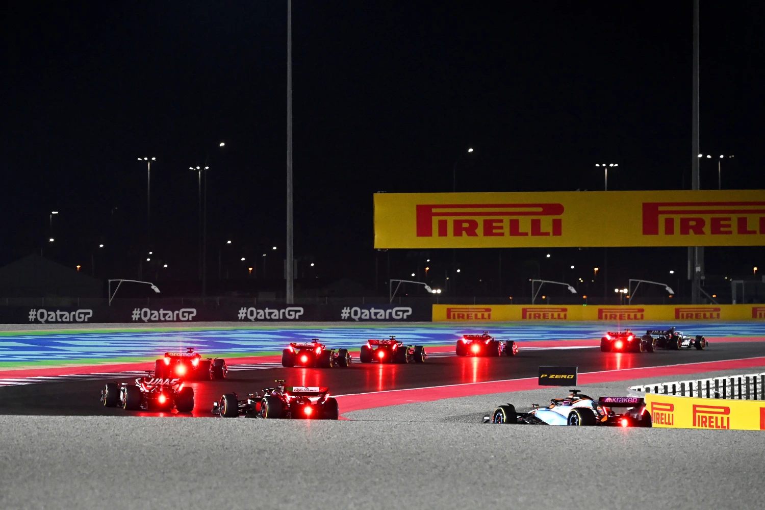 The drivers will test an automatic headlight ignition system in case of rain in Abu Dhabi