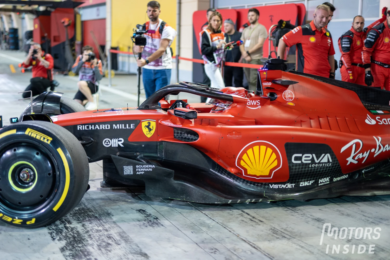 In English: How do onboard cameras work in Formula 1?