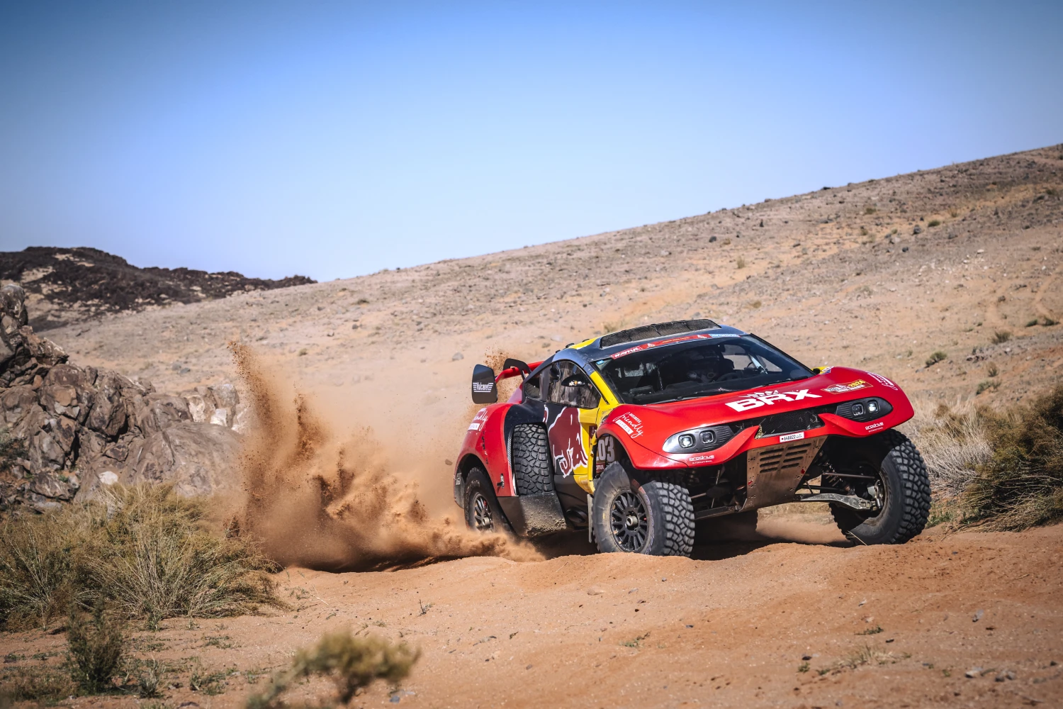 Dakar 2024 – Stage 9: Sébastien Loeb claws back time on Carlos Sainz in the overall standings