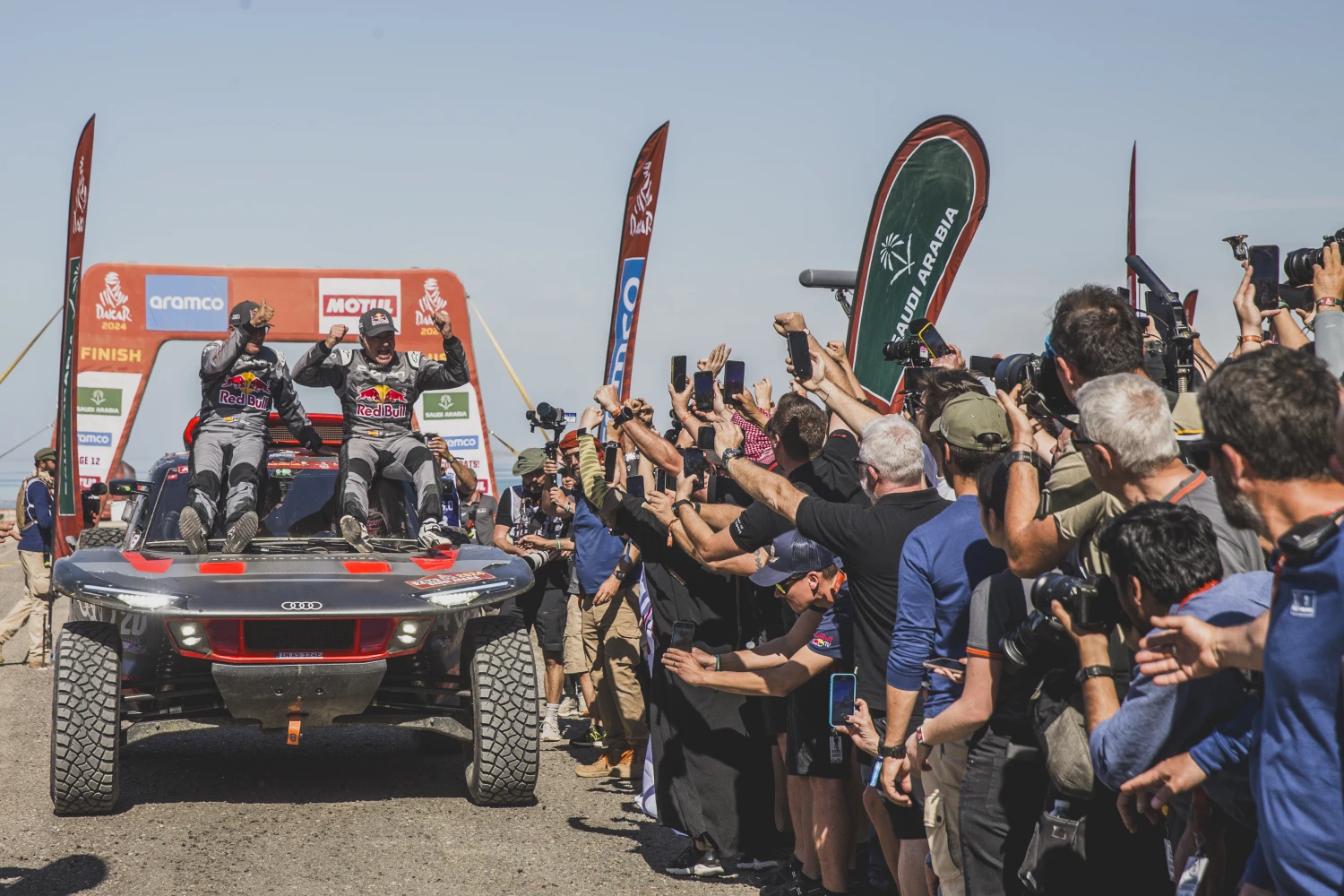 Dakar 2024 – Stage 12: Carlos Sainz wins his 4th Dakar!