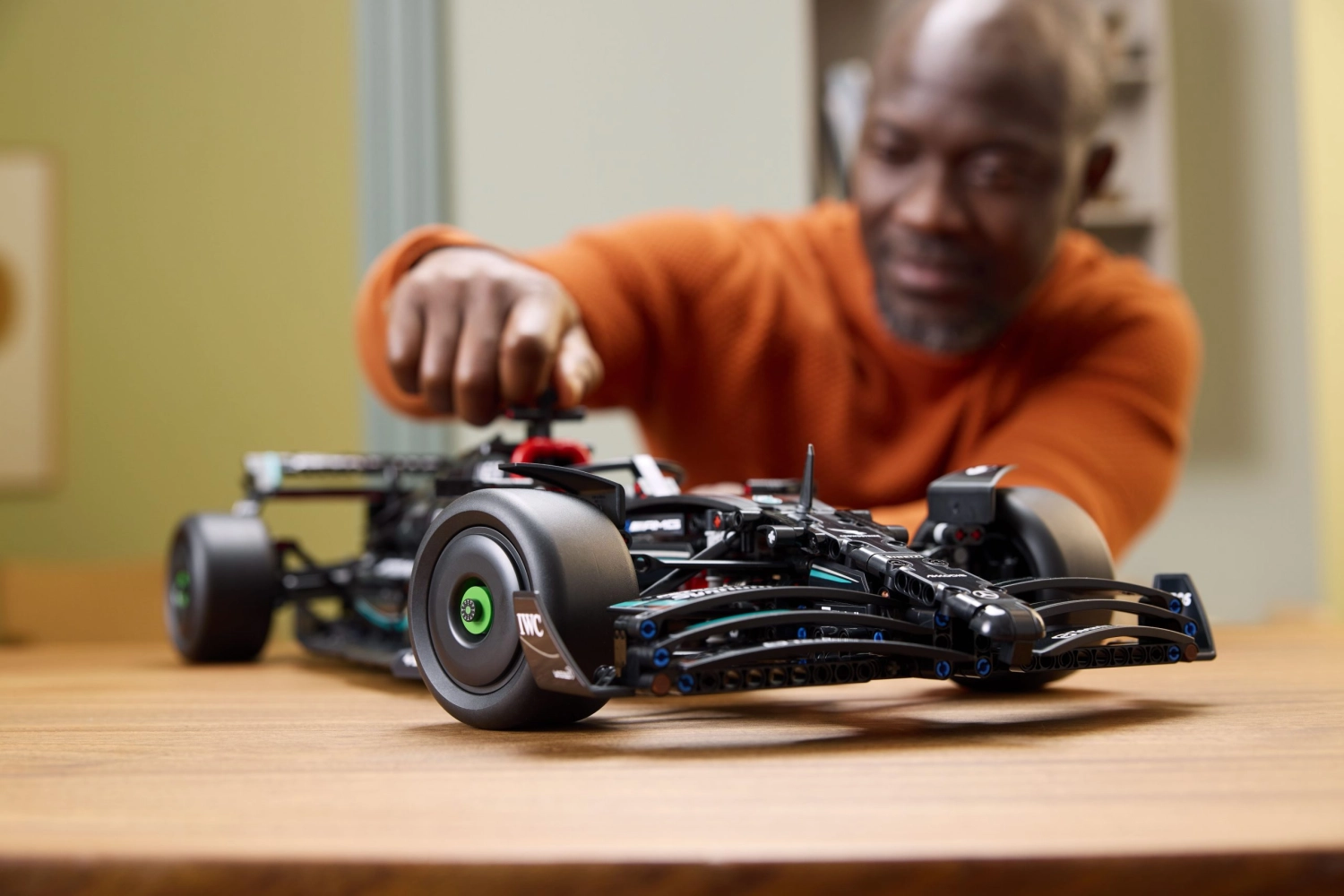 Lego Technic announces the release of the Mercedes W14