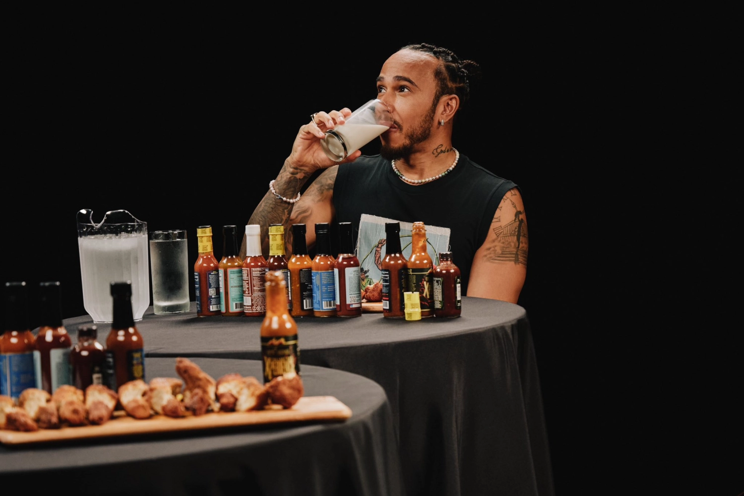 Lewis Hamilton tested the famous spicy sauces on Hot Ones