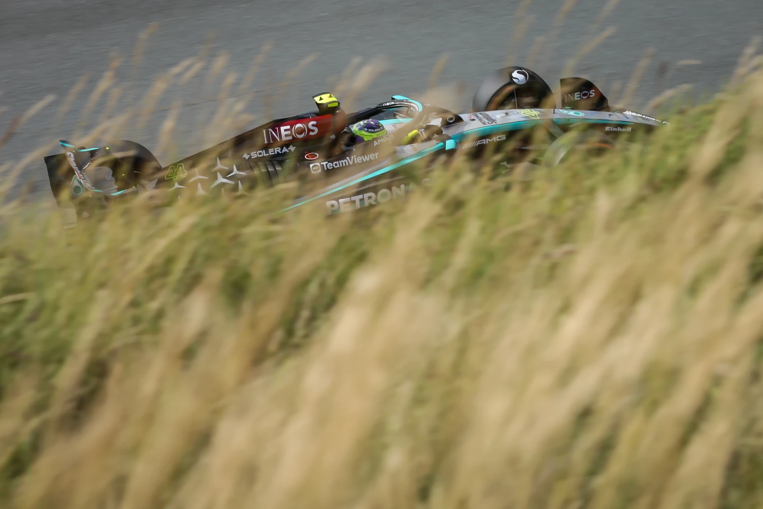 Lewis Hamilton penalized three places on the grid at Zandvoort