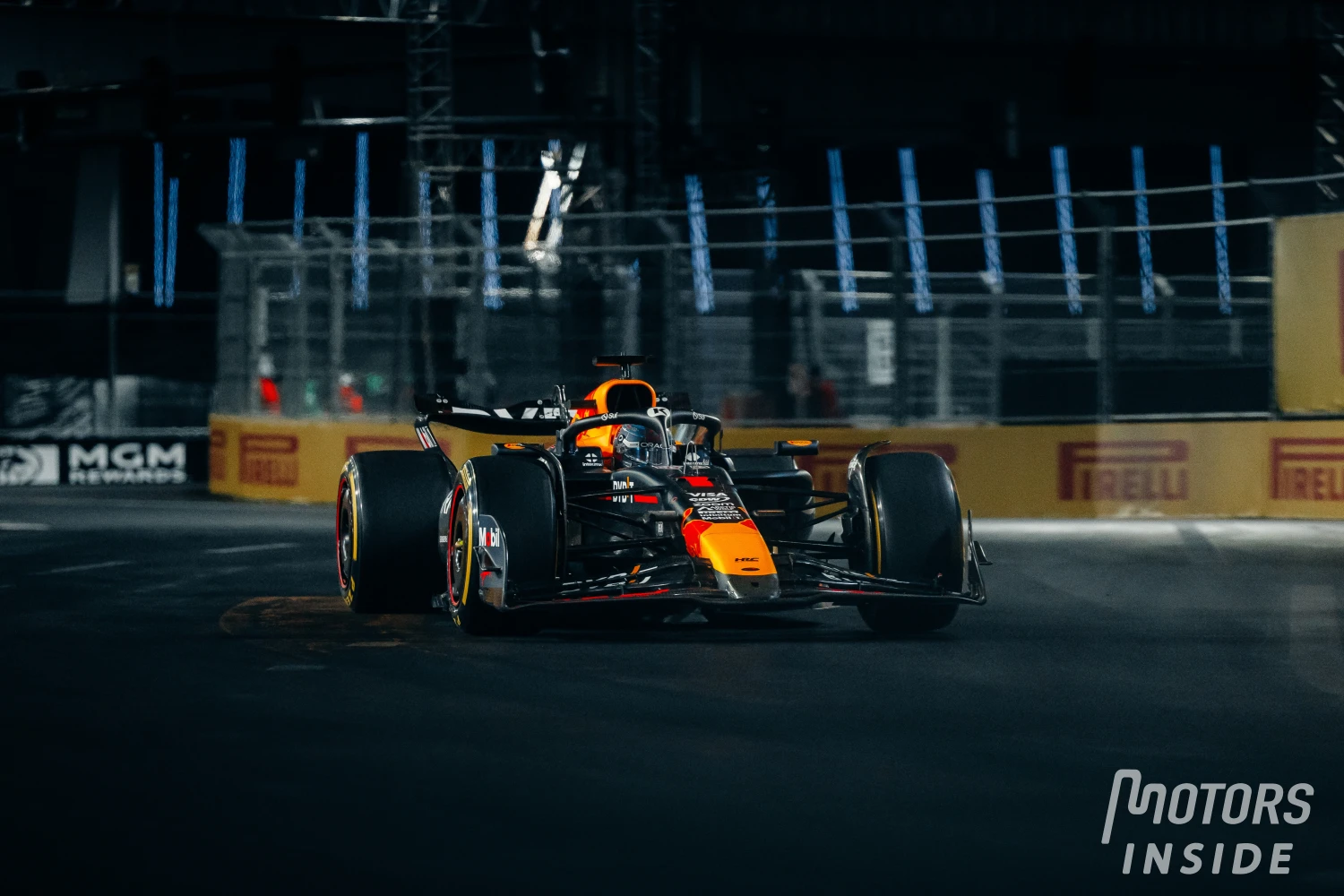 Live. Follow the F1 qualifications for the Las Vegas Grand Prix