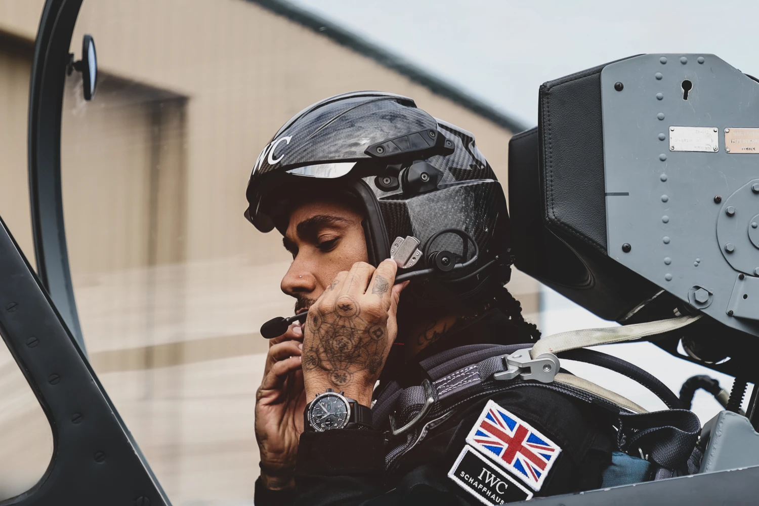 Lewis Hamilton takes flight in a fighter jet