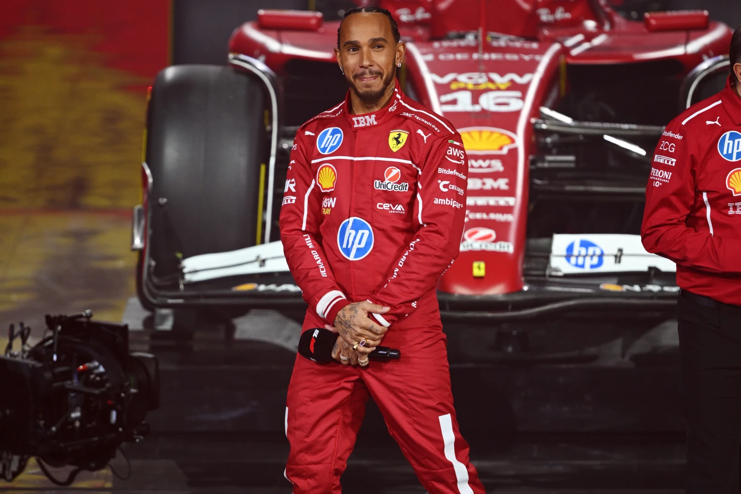 « Everything is different here »: Hamilton discovers the Ferrari universe