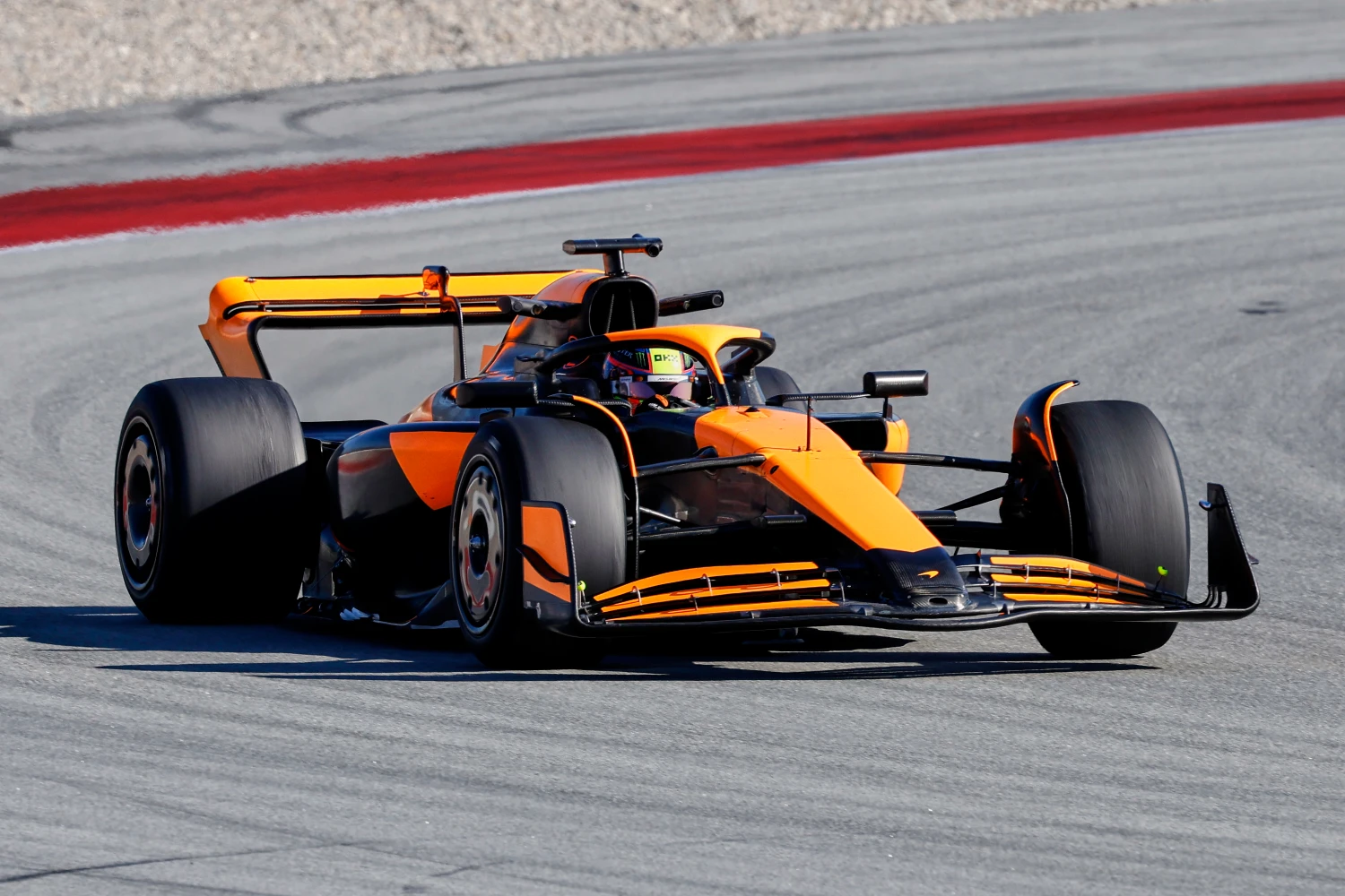 2 days of intense testing for Ferrari and McLaren for Pirelli