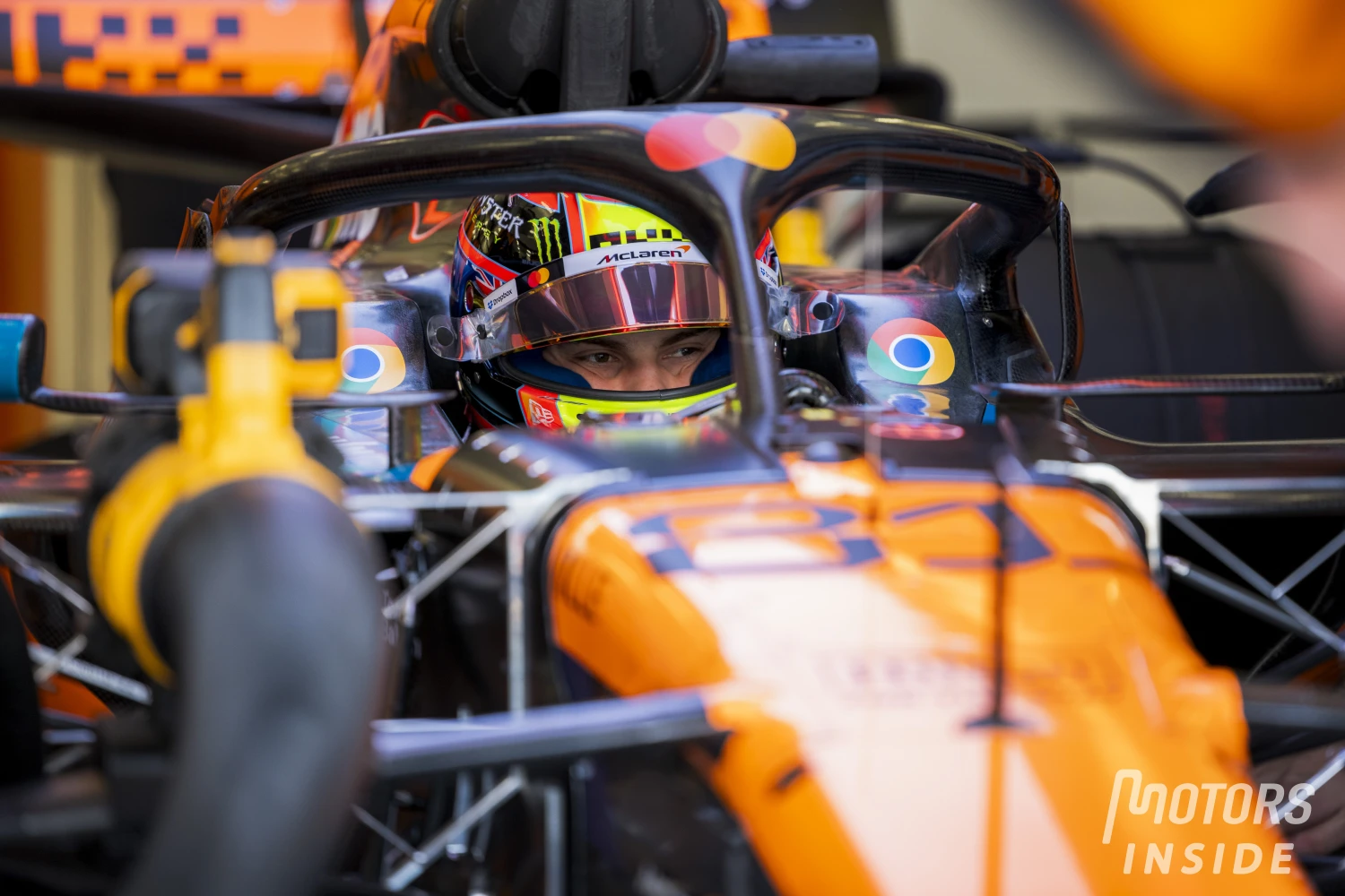 Oscar Piastri extended by McLaren in F1 at least until the end of 2026
