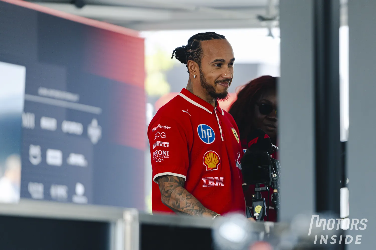First pole position with Ferrari and Hamilton sets a new record