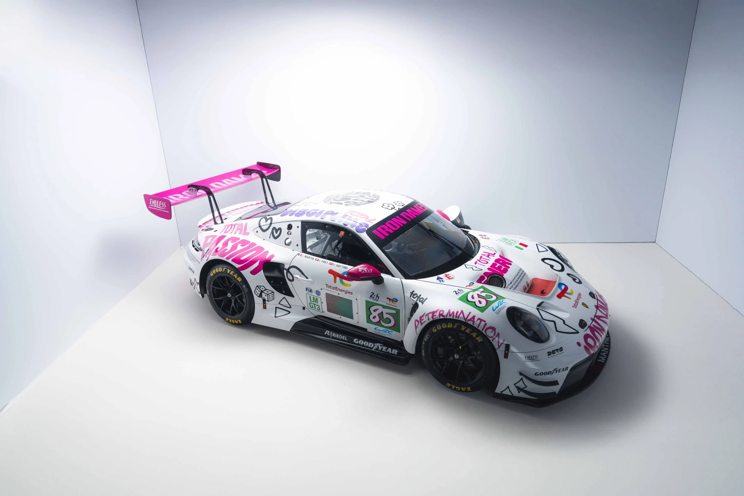 A special livery for the Iron Dames at the 24 Heures du Mans