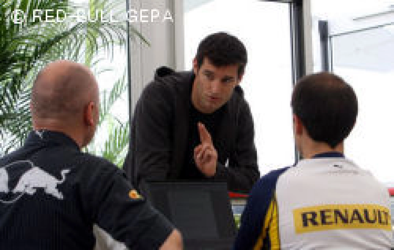 Red Bull attend le verdict sur l&rsquo;affaire Renault pour faire un choix…