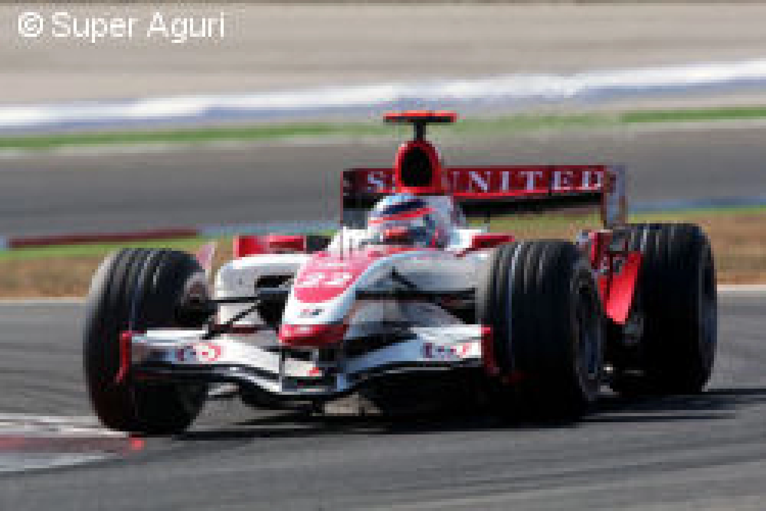 La nouvelle Super-Aguri a réussi ses crash-tests