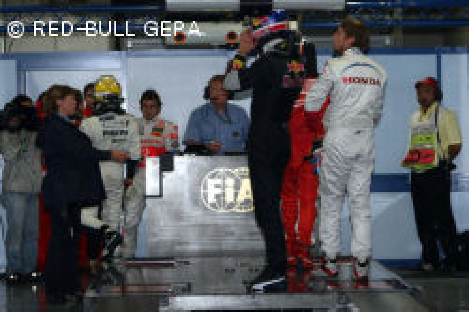 De nouvelles mesures de restriction des coûts…