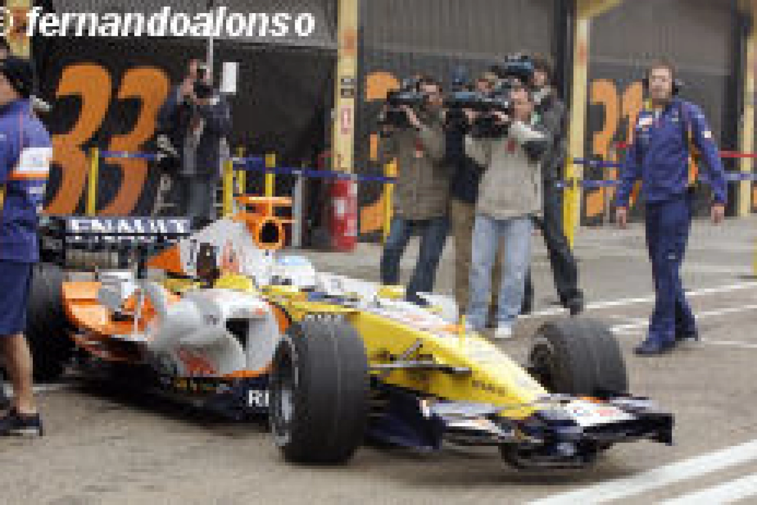 Renault lance sa campagne Roadshow 2008