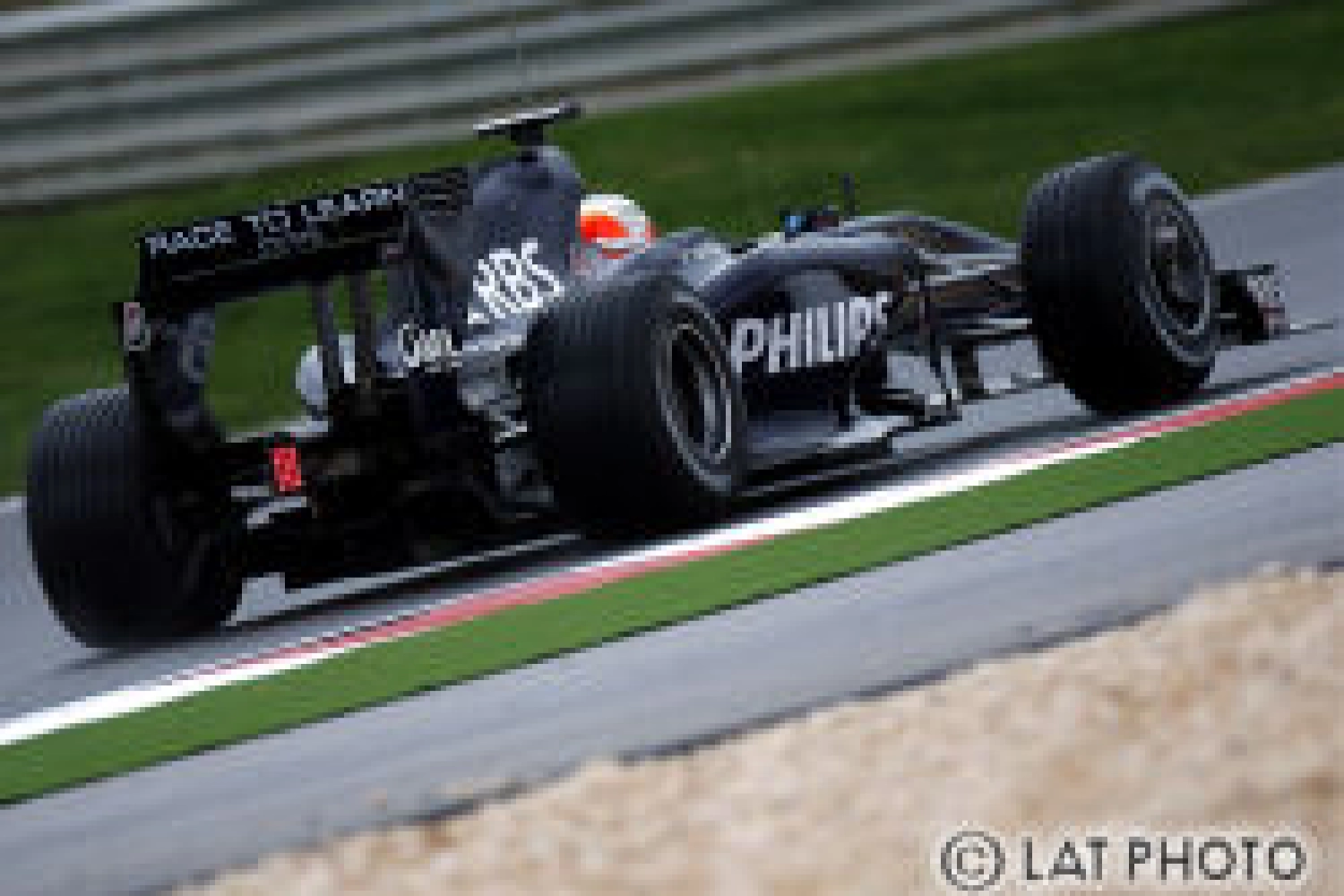 Officiel : la FIA déclare les diffuseurs doubles légaux