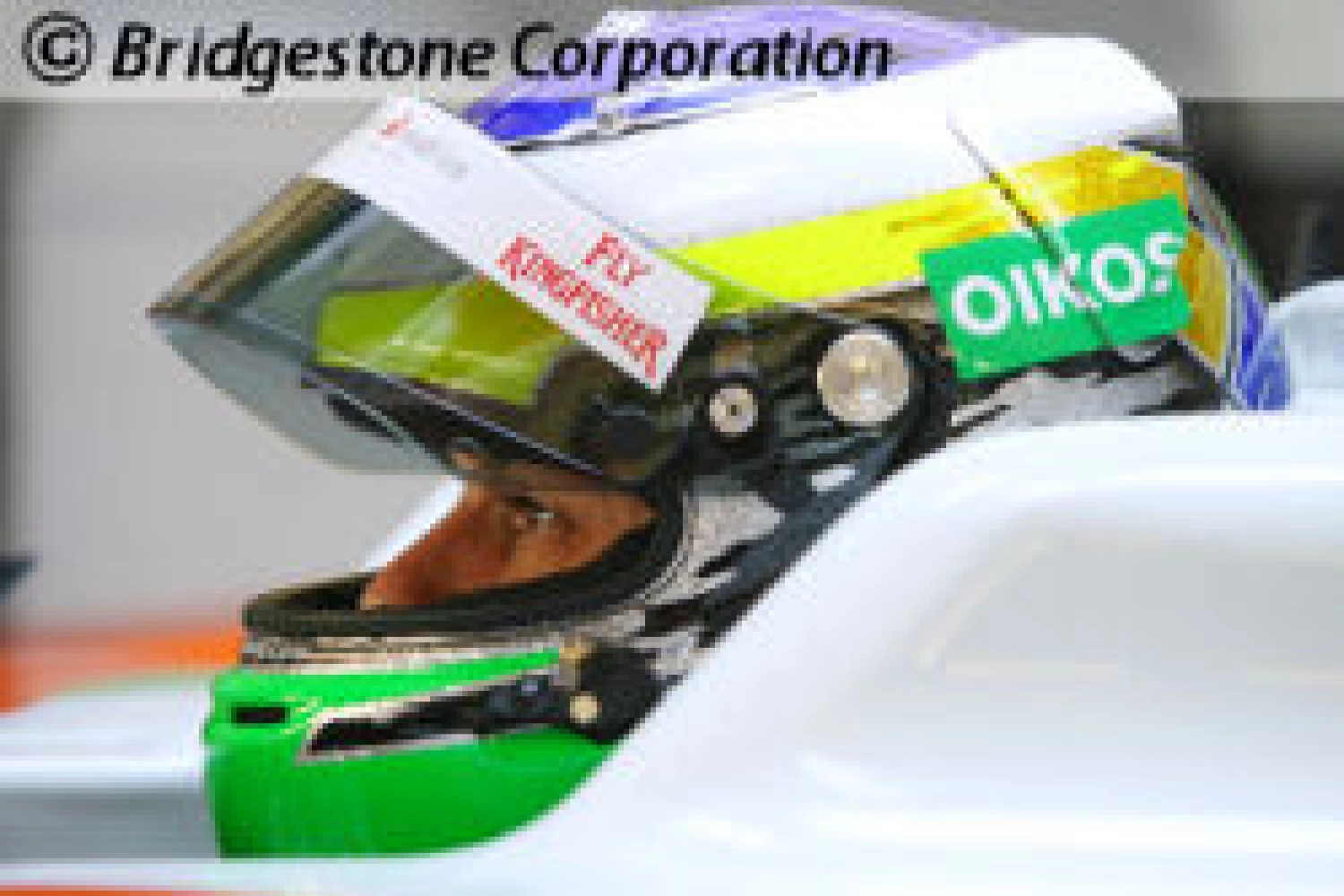 Les pilotes de F1 jouent un match de foot de charité