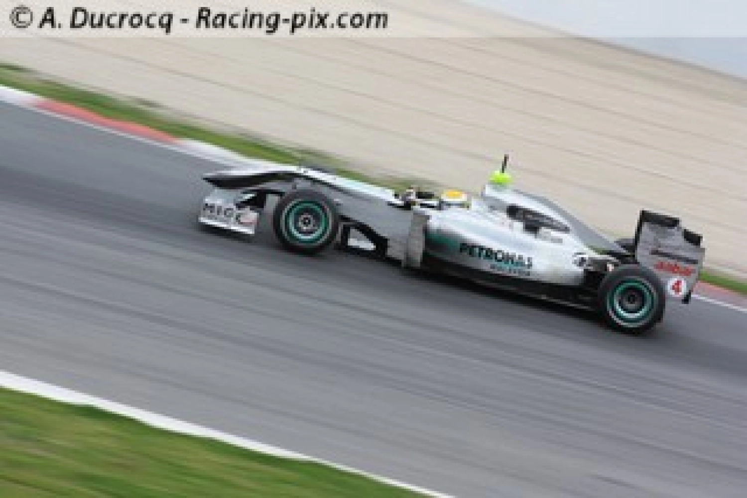 Essais Libres 2 : Mercedes au top avec Rosberg devant Hamilton