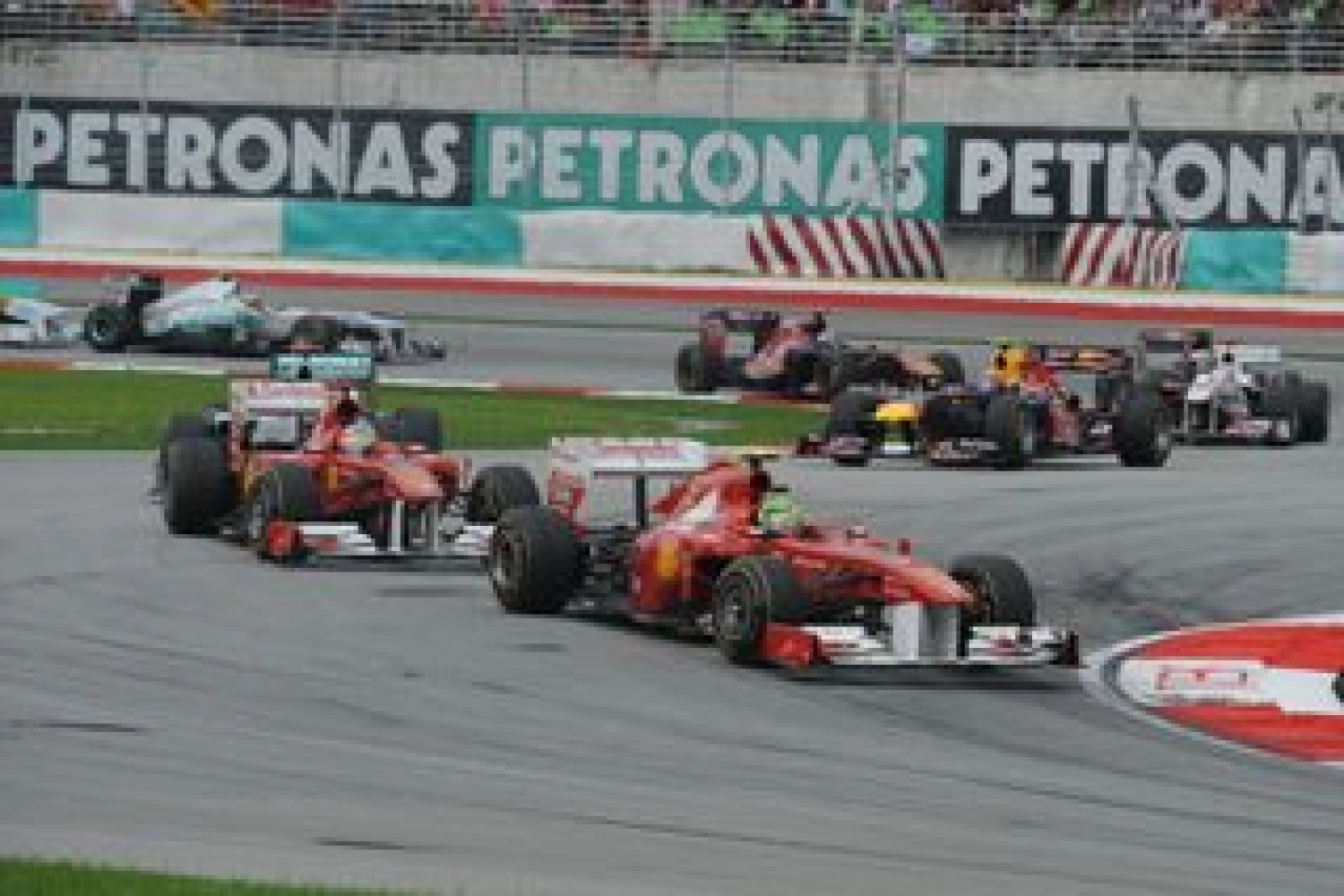 Nigel Mansell juge le début de saison