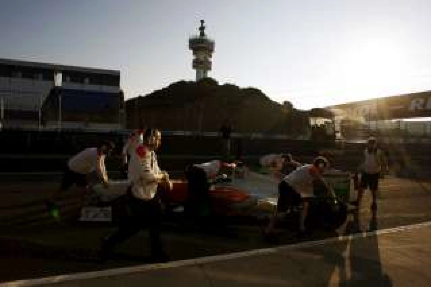 Les écuries ouvertes au retour des essais en cours de saison