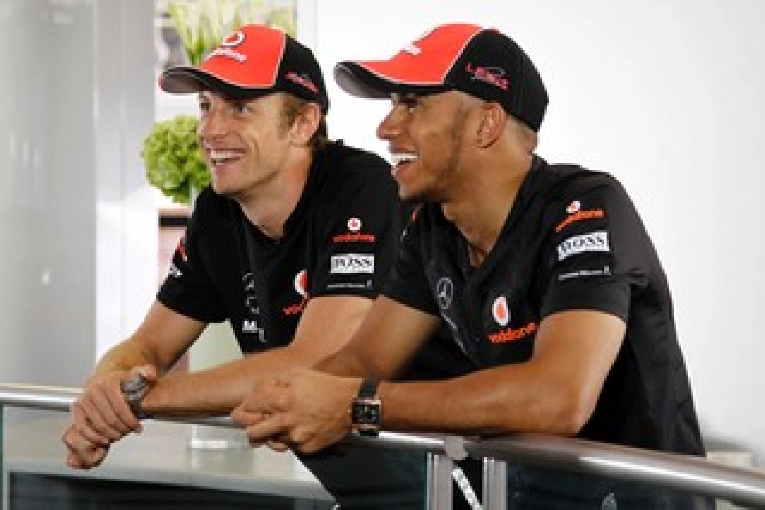 Button pilotera toujours pour McLaren en 2012